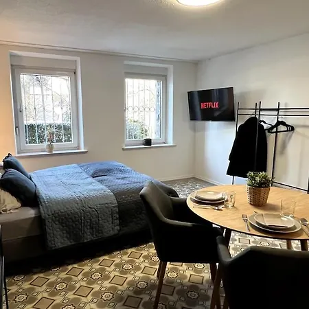 Gemuetliches Mit Bad Und Eigenem Eingang In Altstadtvilla Άρνσμπεργκ