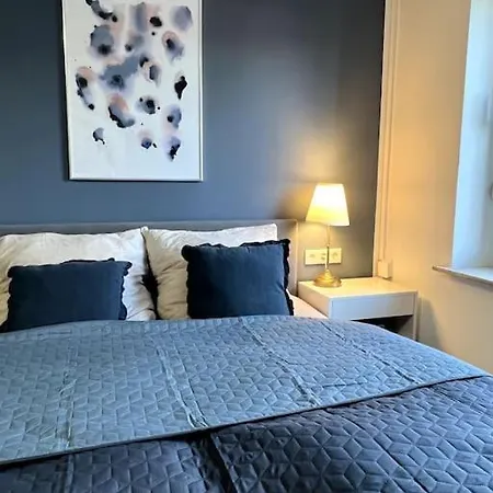 Gemuetliches Mit Bad Und Eigenem Eingang In Altstadtvilla דירה