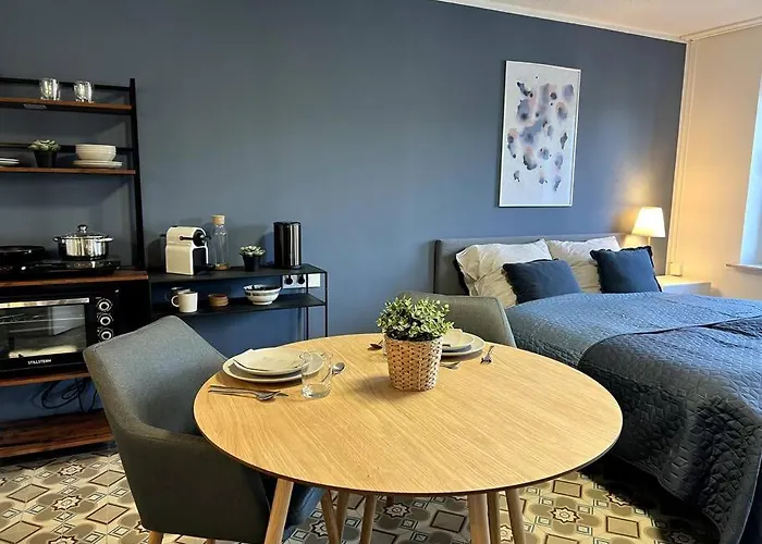 شقة Gemuetliches Mit Bad Und Eigenem Eingang In Altstadtvilla *